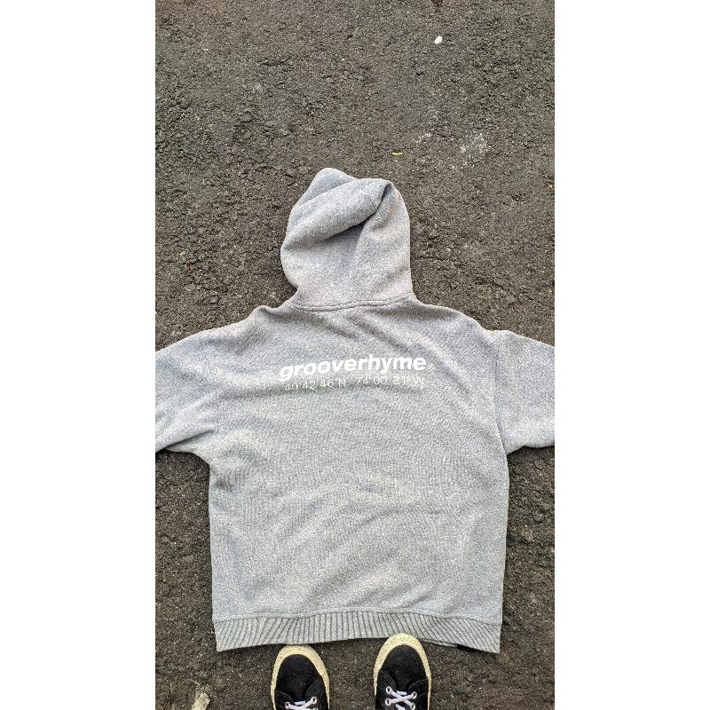 HD grooverhyme abu-abu