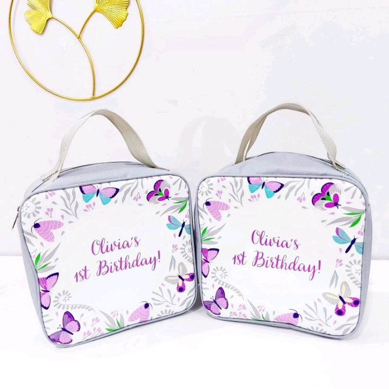 

Della bag square/ tas ultah/birthday souvenir/tas anak/ tas custom/tas promo/ tas murah/ goodie bag/pouch / tas slempang