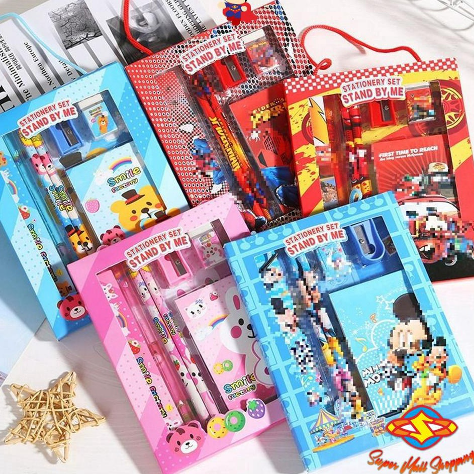 

Terupdate SMS Alat Tulis Set 6IN1 Stationery Set Lucu Karakter 6 IN 1 Set Perlengkapan Pensil Penggaris Buku Penghapus Sekolah Anak-Anak TK Box Tali Sourvenir Ulang Tahun Murah Import