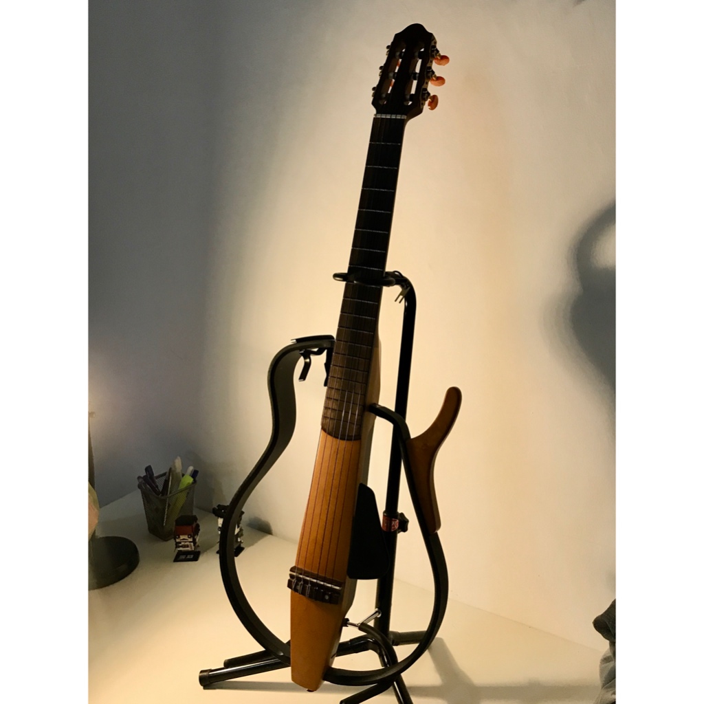 Yamaha Silent guitar slg110n