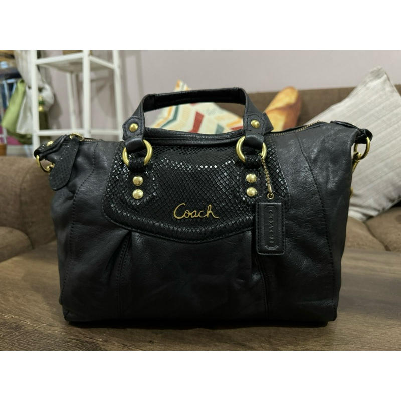 Coach ashley satchel black