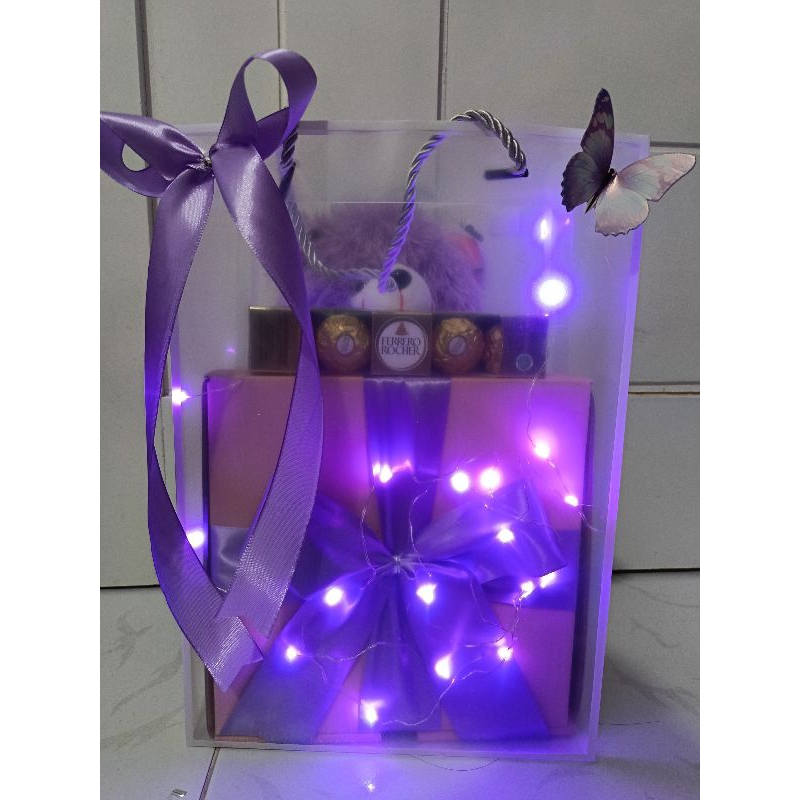 

KADO VALENTINE/ KADO ULTAH / HAMPERS VALENTINE / GIFT CEWE / KADO MURAH / KADO ANNIVERSARY / KADO BATAM / BONEKA / COKLAT VALENTINE / FORERO / TAS