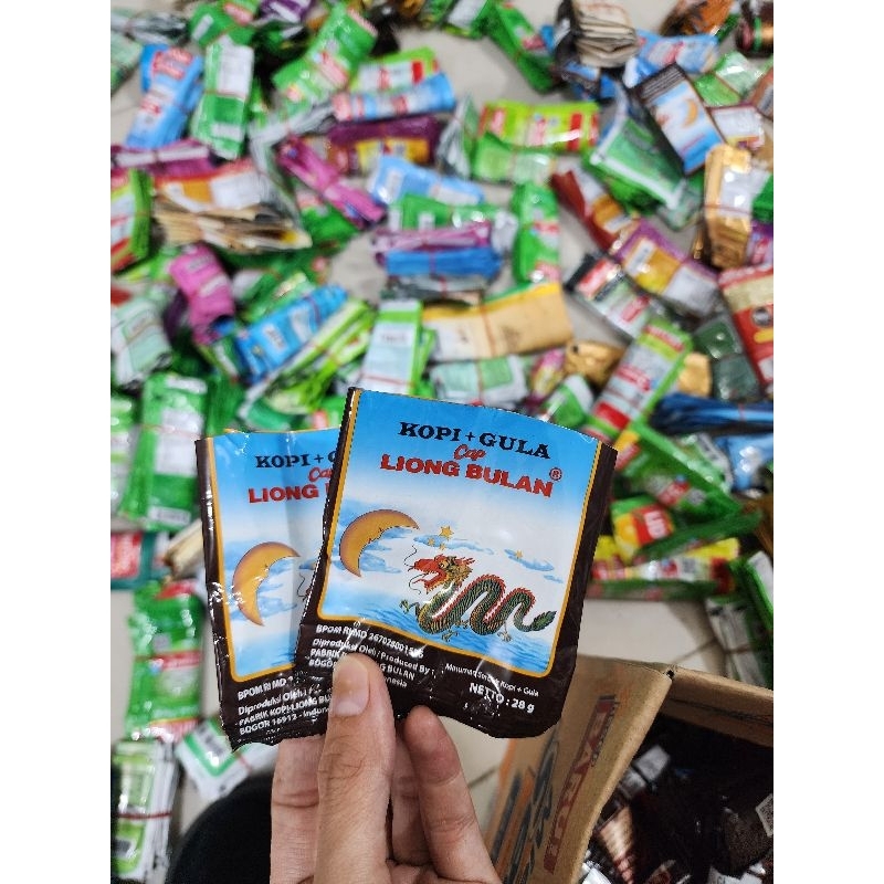 

bungkus kopi liong tanpa isi bubuk kopi. isi 50 pcs keperluan ecobrick ecobrick / ecobrik