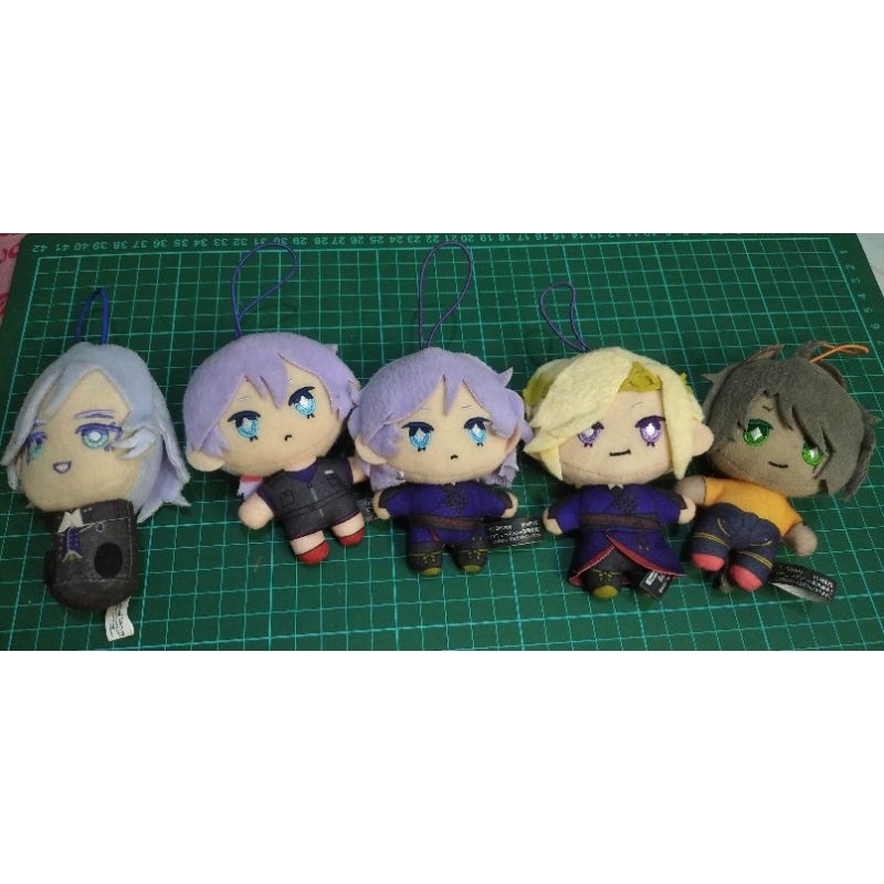 Boneka Nui Twisted Wonderland [Epel, Vil, Leona]