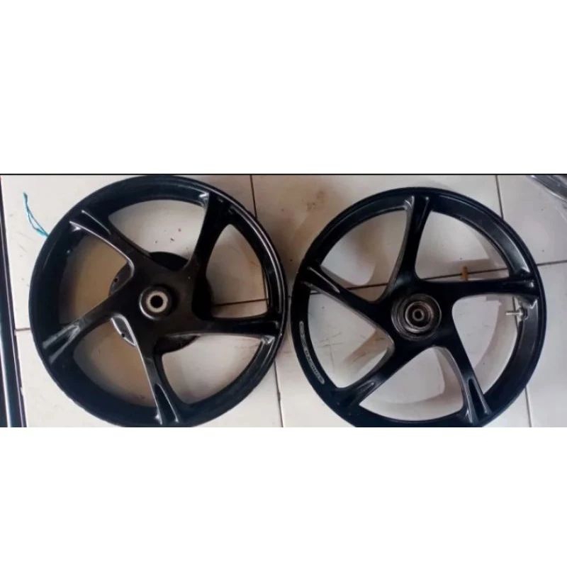 pelek velg motor Mio sporty Mio soul karbu Fino karbu original copotan