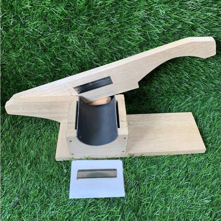 Parutan Serutan Alat Pengiris Keripik Singkong Ubi Tempe Pisang Kentang Bahan Serbaguna