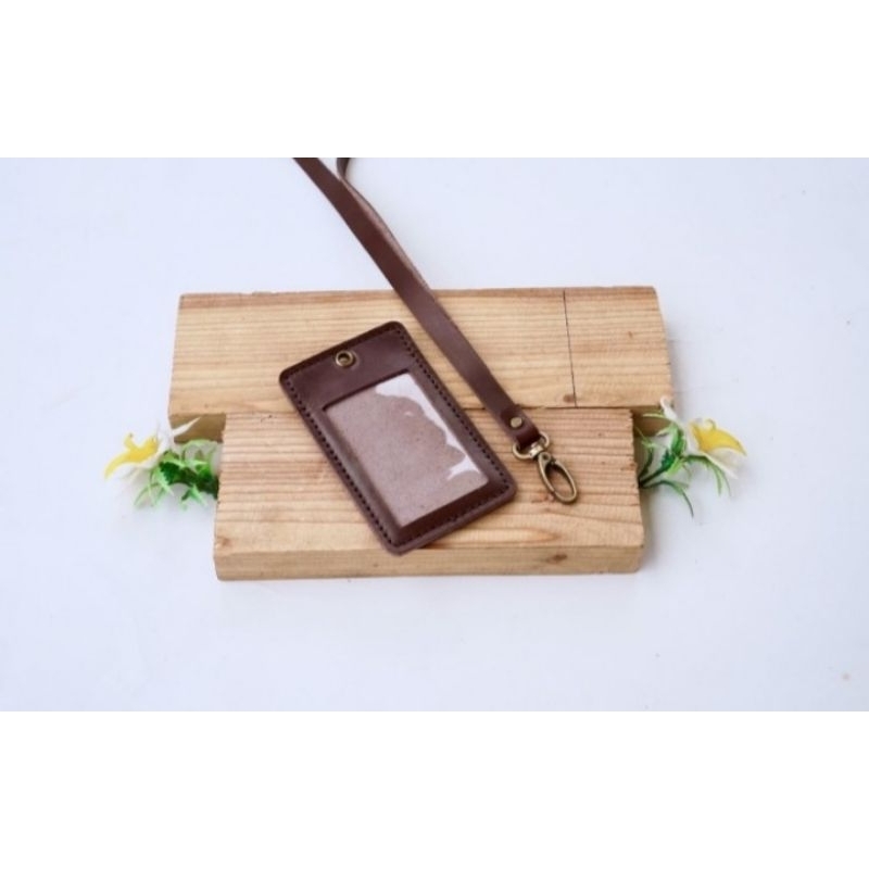 

Gantungan Id Card Holder Kulit