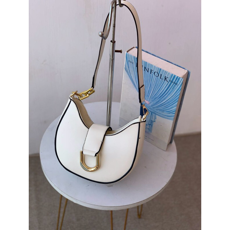 rimabagg  tas wanita tas remaja tas trand tas putih tas selempang wanita tas hitam tas bulat tas ten