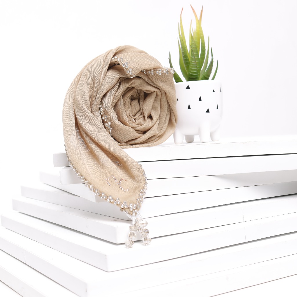 Ayu Lestari Scarf - Prive Nada Diamond Scarf Paris Japan Square Premium by Nadiya