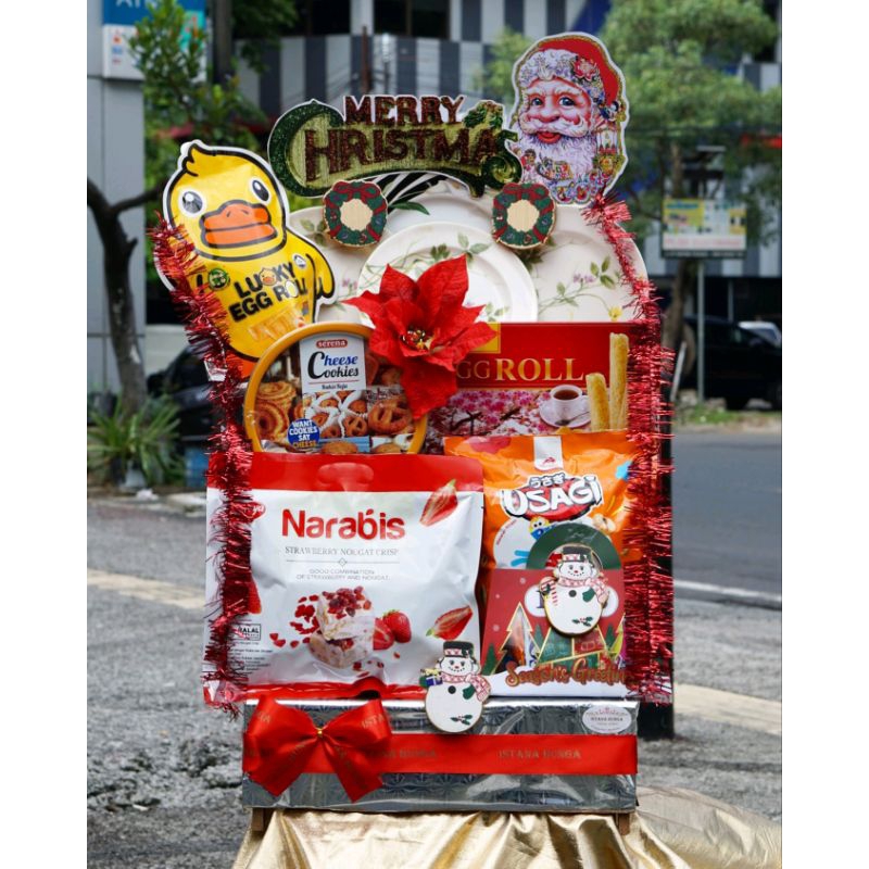 

CHRISTMAS PARCEL NATAL HAMPERS TAHUN BARU MAKANAN PIRING MIX CAMPUR MURAH 450000 450RIBU HADIAH USAHA KORPORAT SAUDARA TEMAN KERABAT