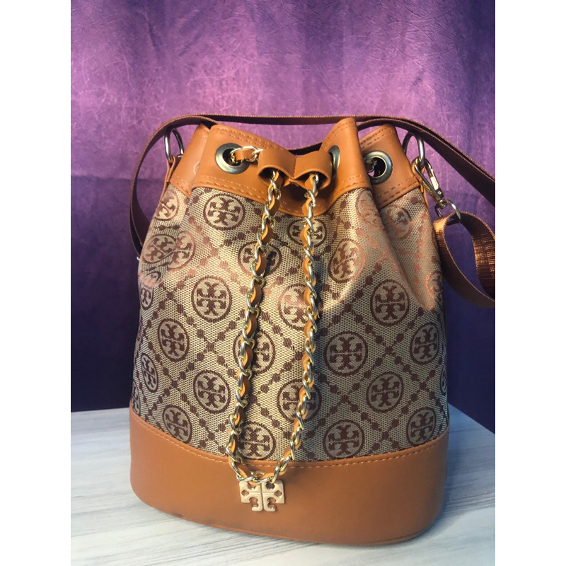 Tas serut tory burch wanita