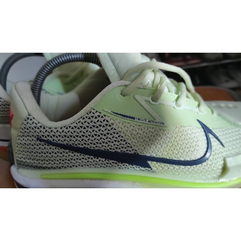 nike GT cut 1 lime green