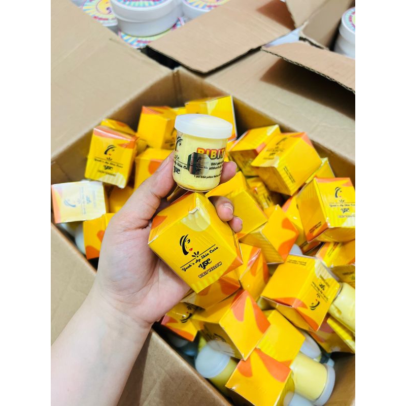 (BPOM)  BIBIT YELLOW / BIBIT PEMUTIH BADAN YELLOW  WAFIAA /PEMUTIH KULIT /PEMUTIH AREA HITAM /PENCER