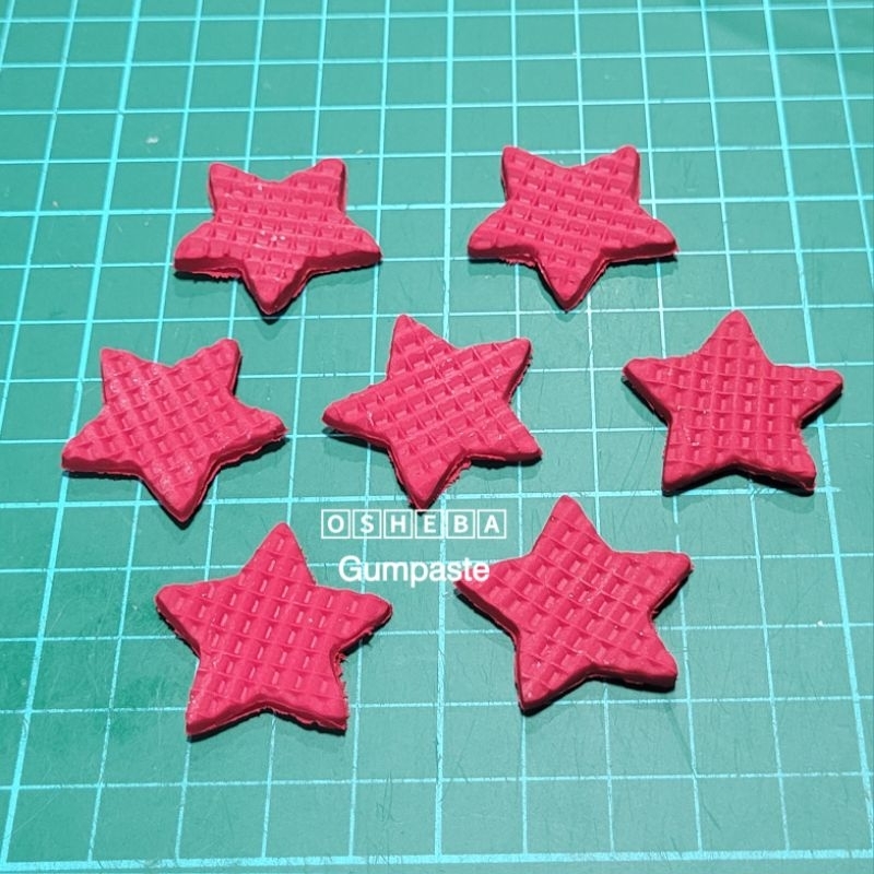 

osheba gumpaste bintang 3 cm isi 7 pcs