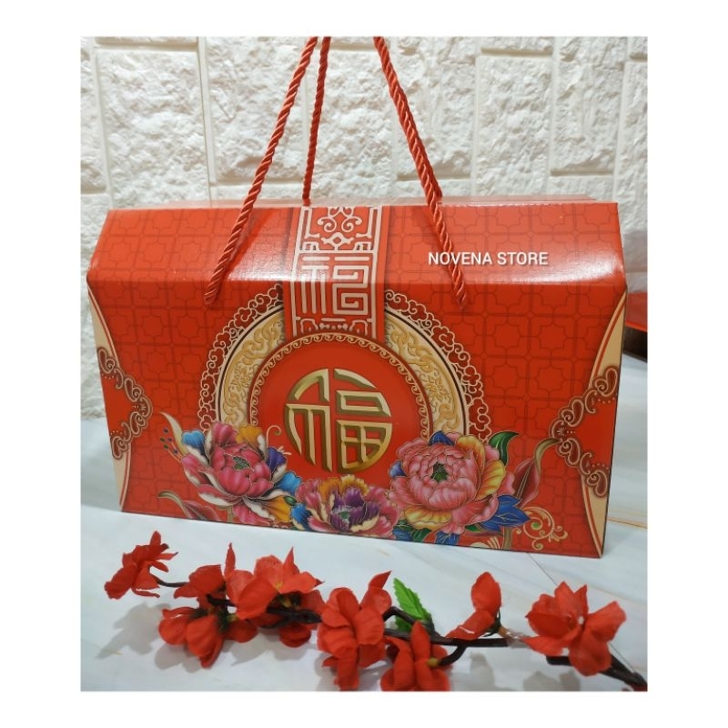 

BOX IMLEK KOTAK DUS HAMPERS CNY 4 TOPLES 500G