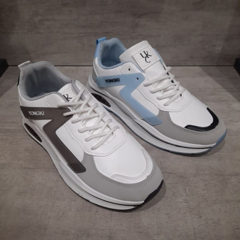 Sneakers  pria Yongki Komaladi (41-44)