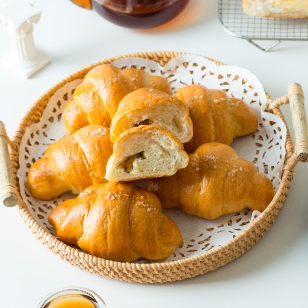 

Paket Hampers Chinese Roti (Package B Truffle Cheese Rolls)
