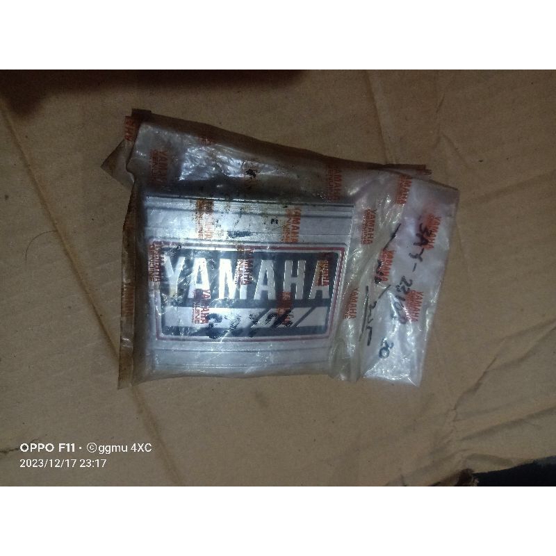 emblem panel dada yamaha alfa alva emblem dasi yamaha alfa original yamaha stok lama