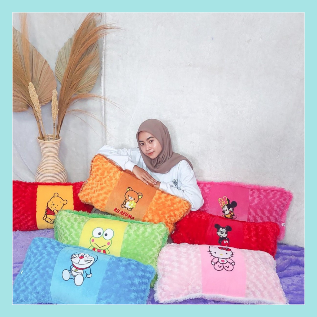 Bantal Cinta Jumbo/ Bantal Tidur Besar karakter lucu