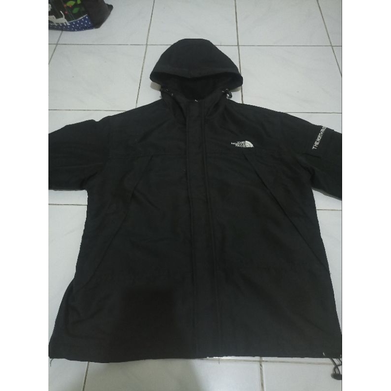 jacket Tnf Saku samping