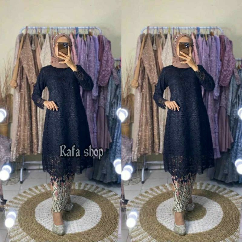 KEBAYA BROKAT/ SET KEBAYA BRUKAT/KEBAYA JUMBO