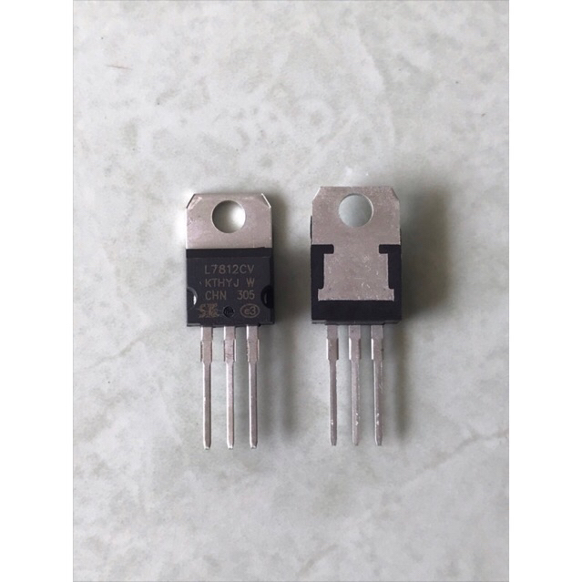 IC TRANSISTOR L7812 L 7812 ST KW 2
