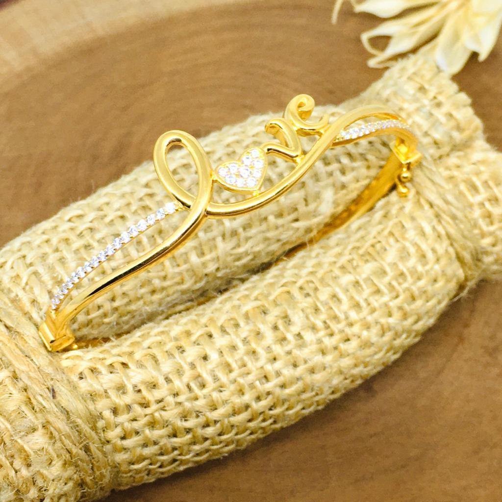 Gelang Emas Bangle Love UBS 375/8K