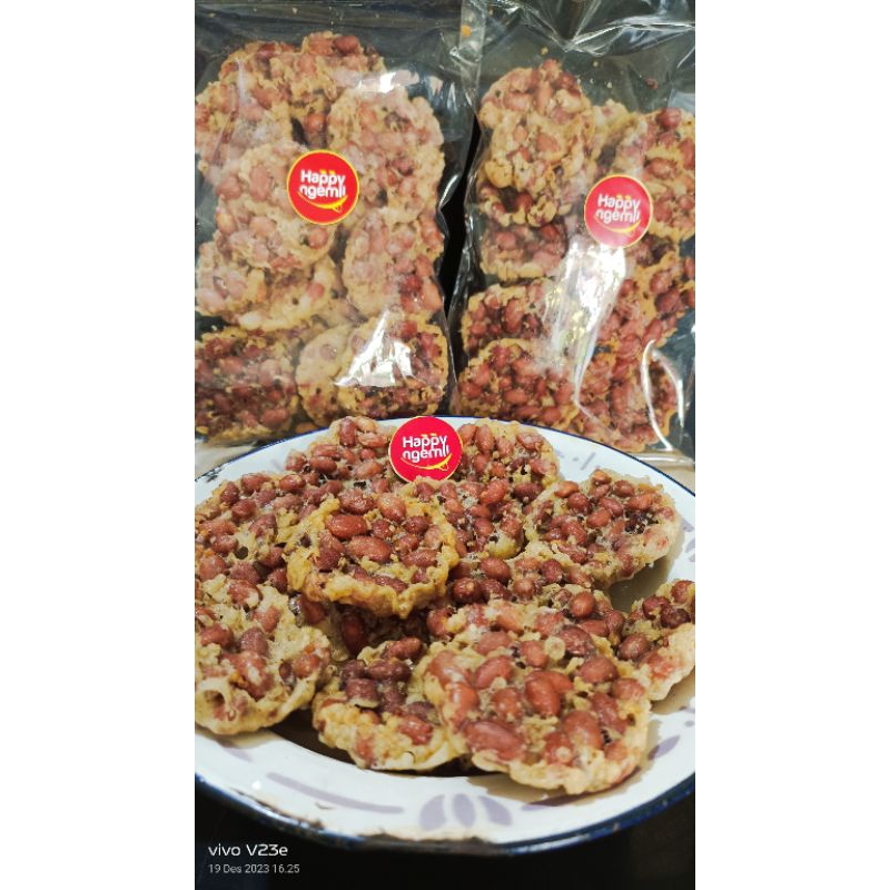 

Peyek Kacang Bulat 250gr oleh oleh Jawa