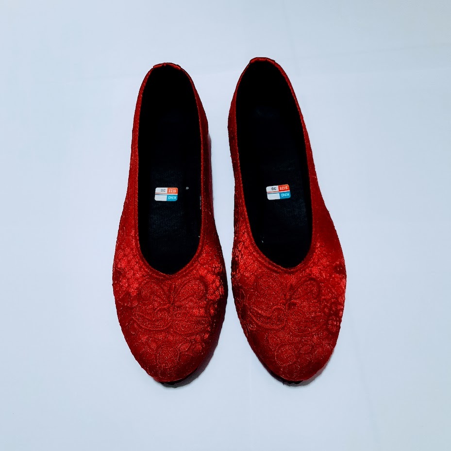 etnik fashion sepatu wanita flat slip on bordir murah terbaru polos merah