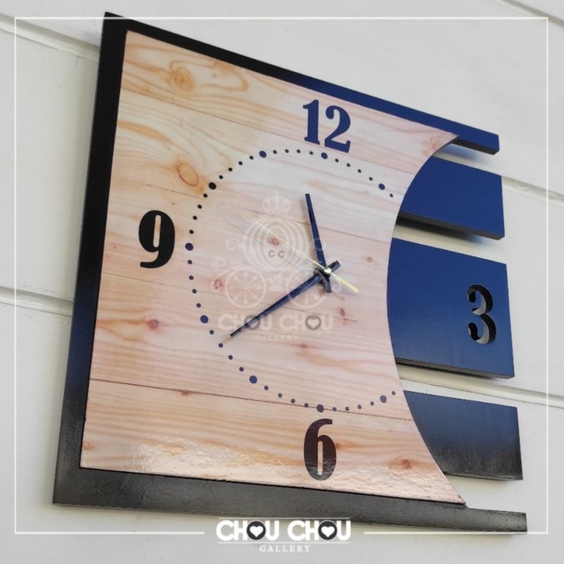 Jam Dinding Industrial Motif Kayu