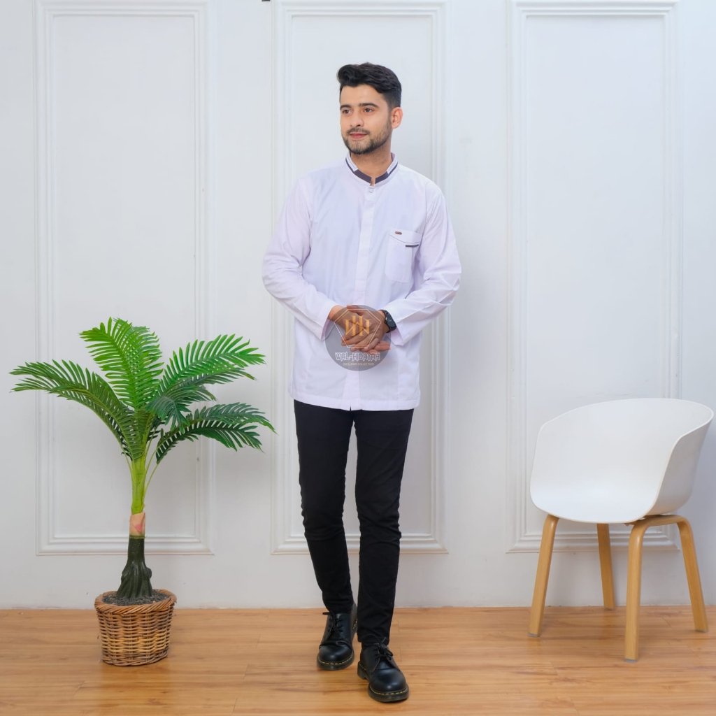 Baju Koko Pria Dewasa Lengan Panjang Koko Putih Bahan Super Spun Kancing Kantong Keren