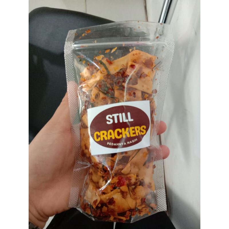 

Kerupuk pangsit pedas daunn jerukk