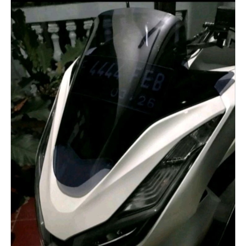 visor pcx 160 model standar hitam smoke bening
