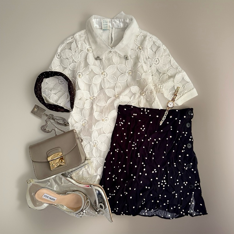 White Brokat Blouse/H&M Polka Mini Skirt