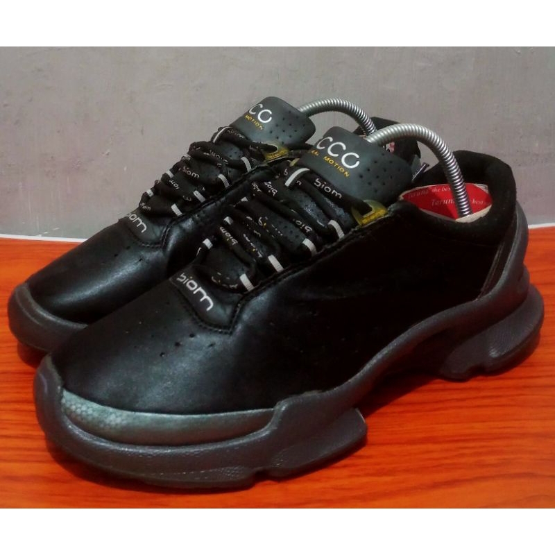 Sepatu pria kulit ECCO Biom sneakers Hiking original