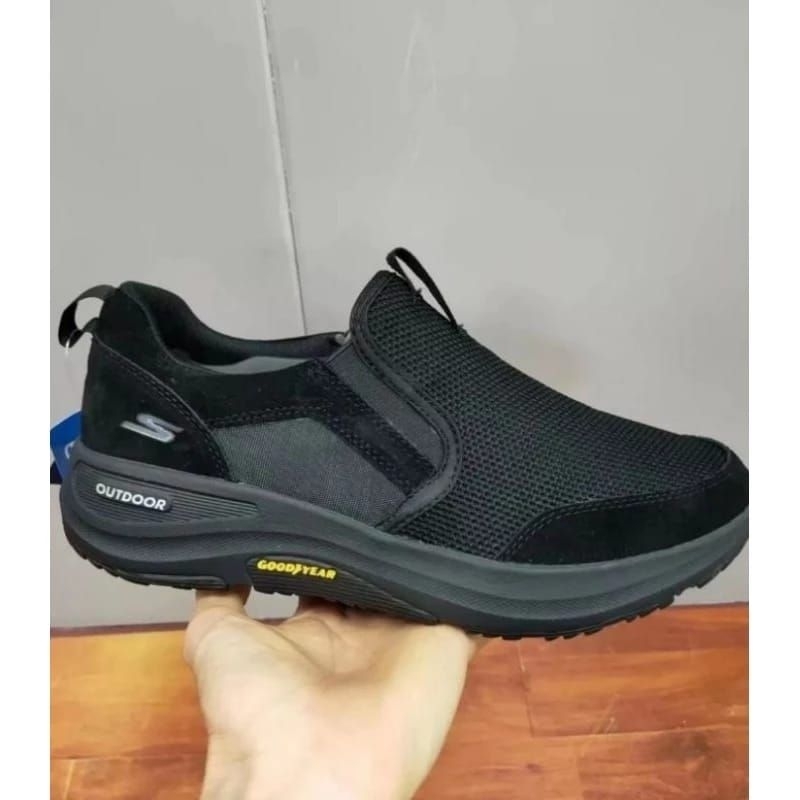 Skechers pris / Skechers go walk outdoor Goodyear/ sepatu pria size jumbo 40 -44 / sepatu kerja pria