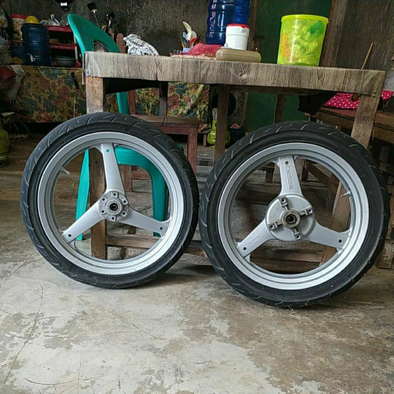 Pelek + Ban motor tiger revo Ring 17