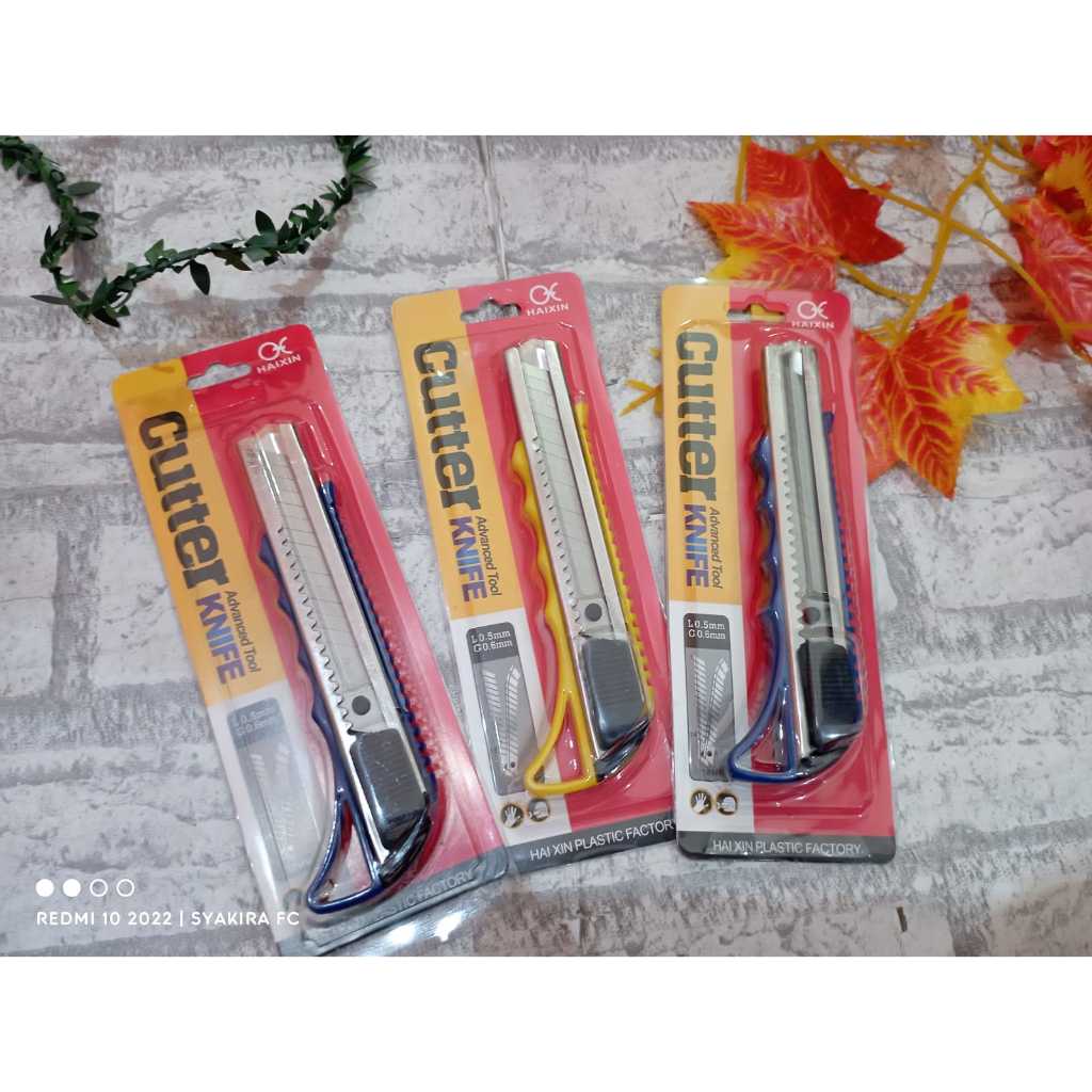 

CUTTER KNIFE//BESAR