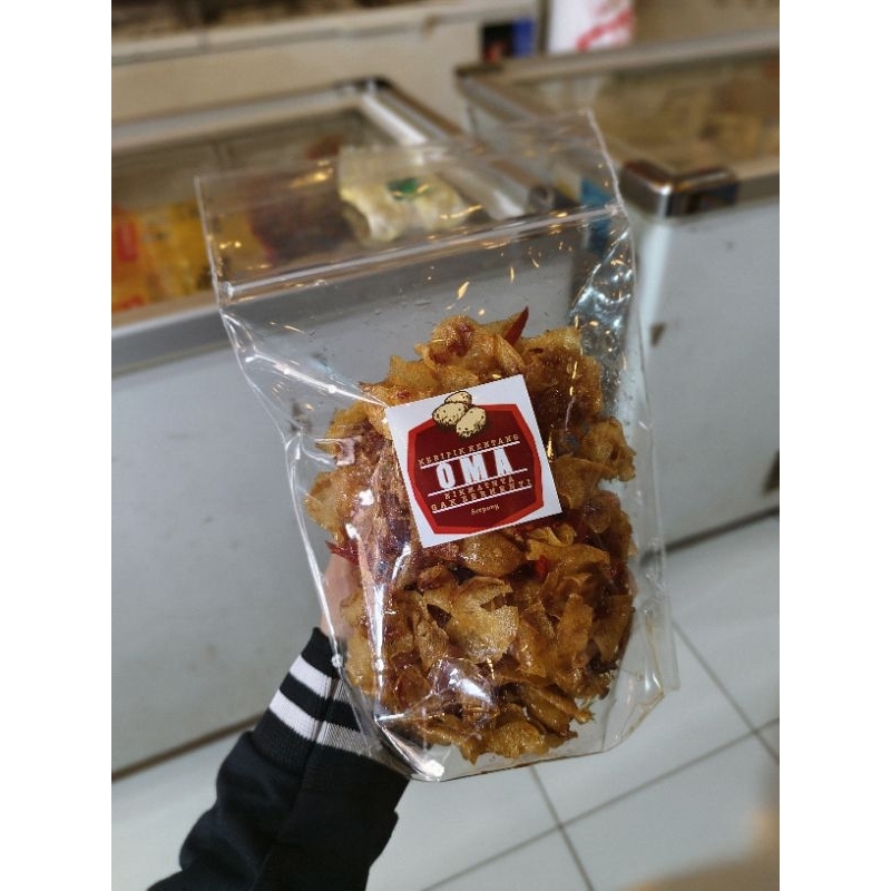 

Snack Cemilan Keripik Kentang Pedas Manis 150g