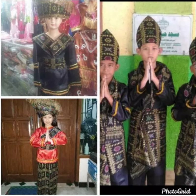 Baju adat Batak anak