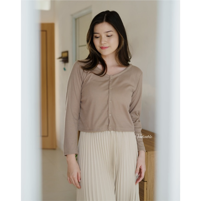 Edrea Rib Knit Cardy - Cardigan Crop Lengan Panjang