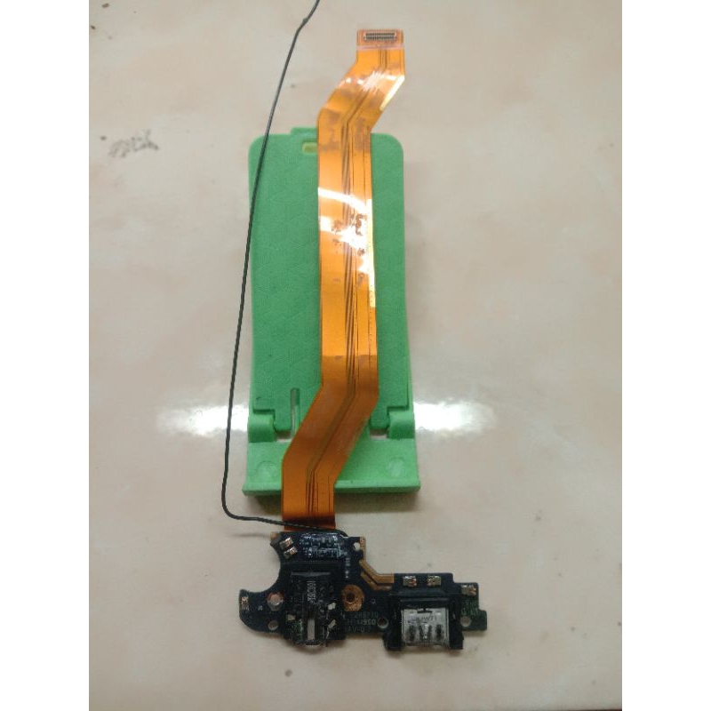 Papan cas+flexible cas Realme 5i original