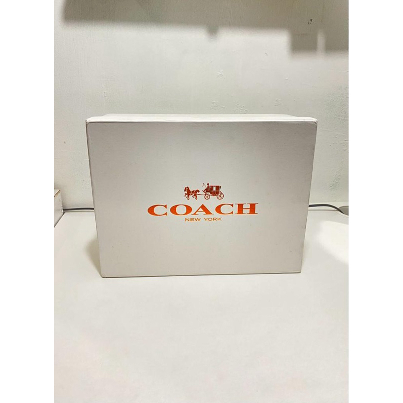 

ORIGINAL 100% Gift Box For Coach Bag/Box Untuk Tas Coach Ukuran Sedang-Besar