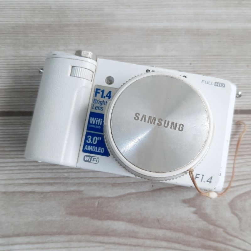 Kamera Digital Samsung EX2F WiFi