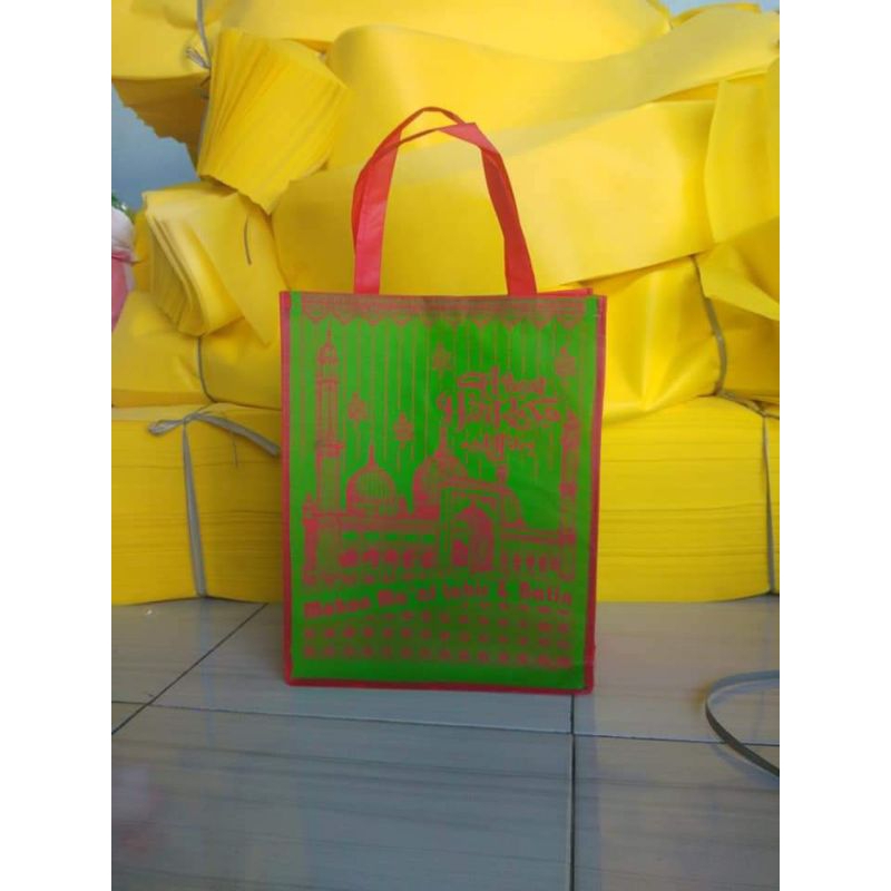 

Goodie bag tas hajatan 30×15×40/TAS Parcell idul fitri