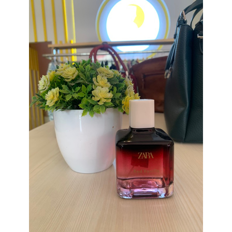 Zara Red Vanilla