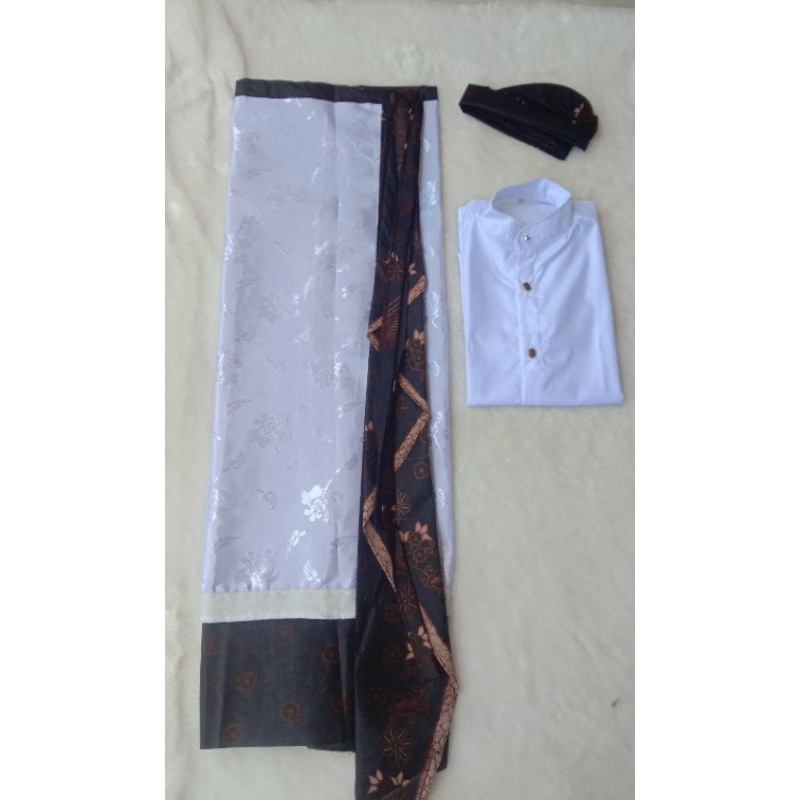 set pakaian adat Bali anak laki laki/busana adat bali