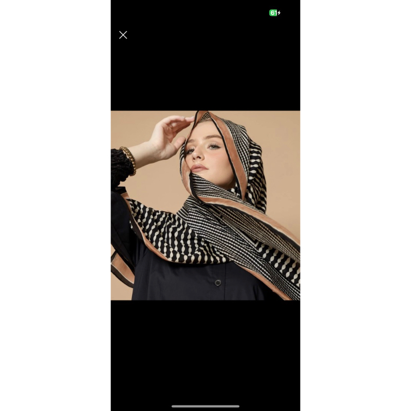 khanaan scraf preloved