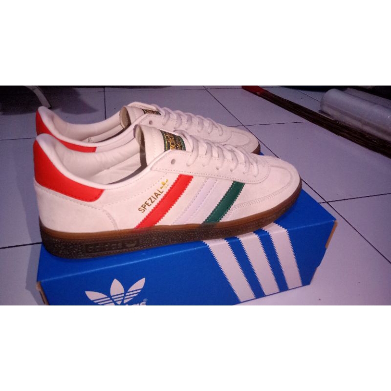 adidas handball spezial st patrick day beige