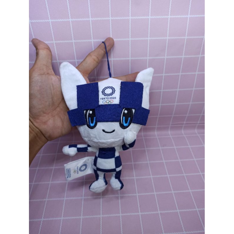 boneka mascot olimpiade FIFA world cup Japan 2020